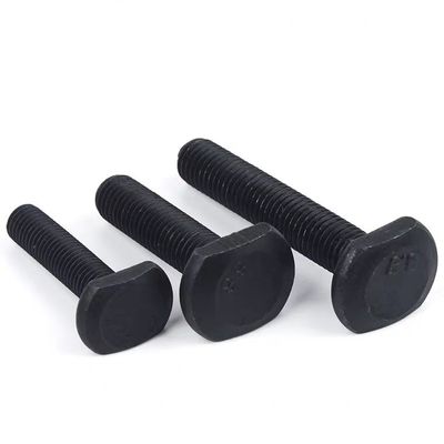 Προσαρμοσμένα τερματικά T-head bolts σχεδιασμένα για να πληρούν το πρότυπο DIN261 για ισχυρές συνδέσεις